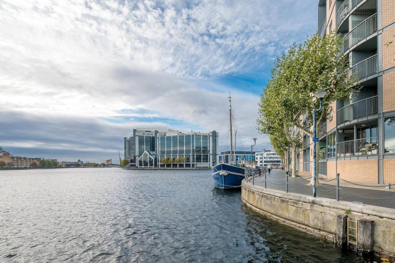 Bright 2 Bed 2 Bath Near Canary Wharf Apartamento